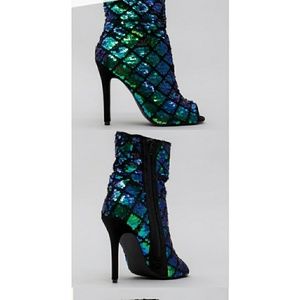 Open toe Sequin bootie